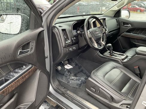 Used 2021 GMC Canyon Denali image 9
