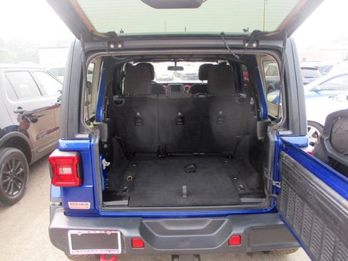 Used 2019 Jeep Wrangler Unlimited Rubicon w/ Safety Group AWD/4WD image 7