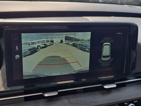 Certified 2024 Kia Carnival EX FWD image 24