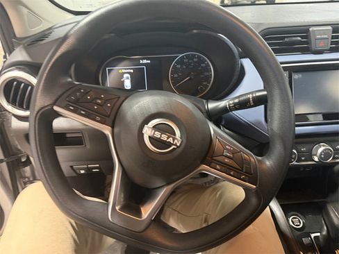 Used 2023 Nissan Versa SV image 14