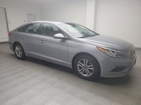 Used 2016 Hyundai Sonata SE FWD image 11