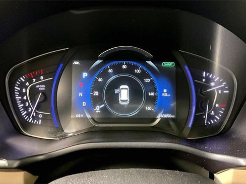 Used 2020 Hyundai Santa Fe SEL w/ Convenience + Premium Package image 13