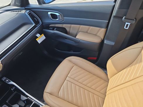 New 2026 Kia Sorento SX Prestige w/ Olive Brown Leather Package image 18