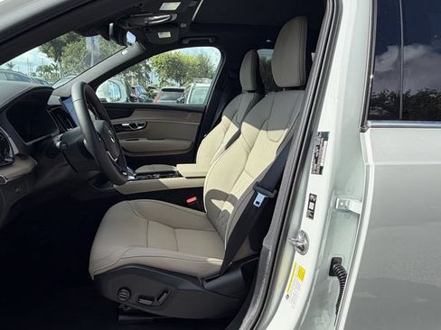 New 2026 Volvo XC90 B5 Plus AWD/4WD image 12