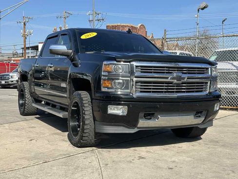 Used 2015 Chevrolet Silverado 1500 High Country w/ High Country Premium Package image 4