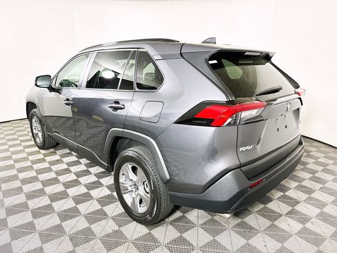Used 2023 Toyota RAV4 XLE w/ Convenience Package image 5
