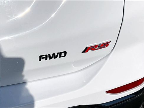 Used 2022 Chevrolet Equinox RS w/ RS Leather Package image 28