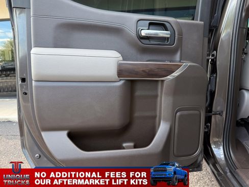 Used 2019 GMC Sierra 1500 SLT w/ SLT Premium Package image 19