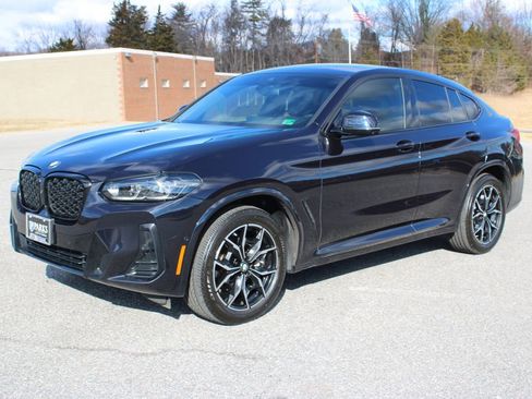 Used 2023 BMW X4 xDrive30i w/ M Sport Package image 5