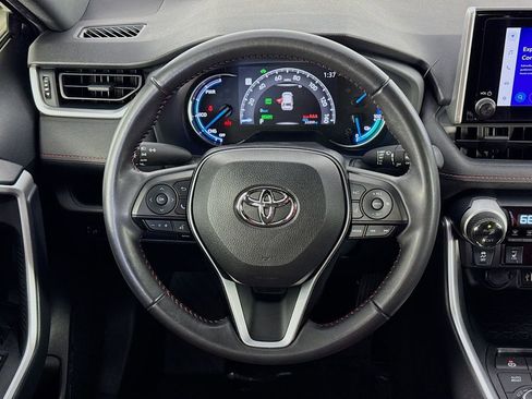 Used 2024 Toyota RAV4 SE image 34