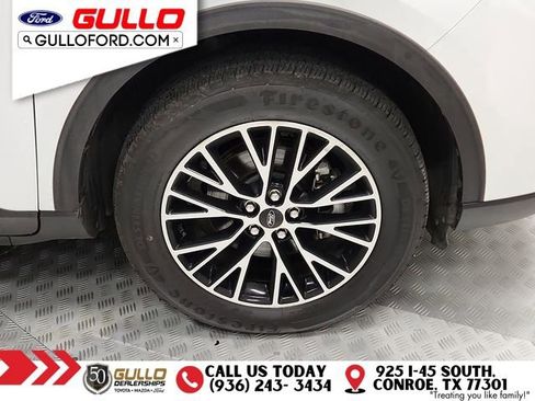 Used 2023 Ford Escape SE image 29