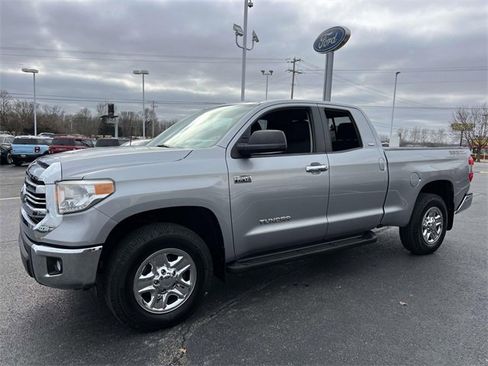 Used 2017 Toyota Tundra SR5 image 3