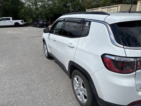 Used 2022 Jeep Compass Latitude FWD image 7