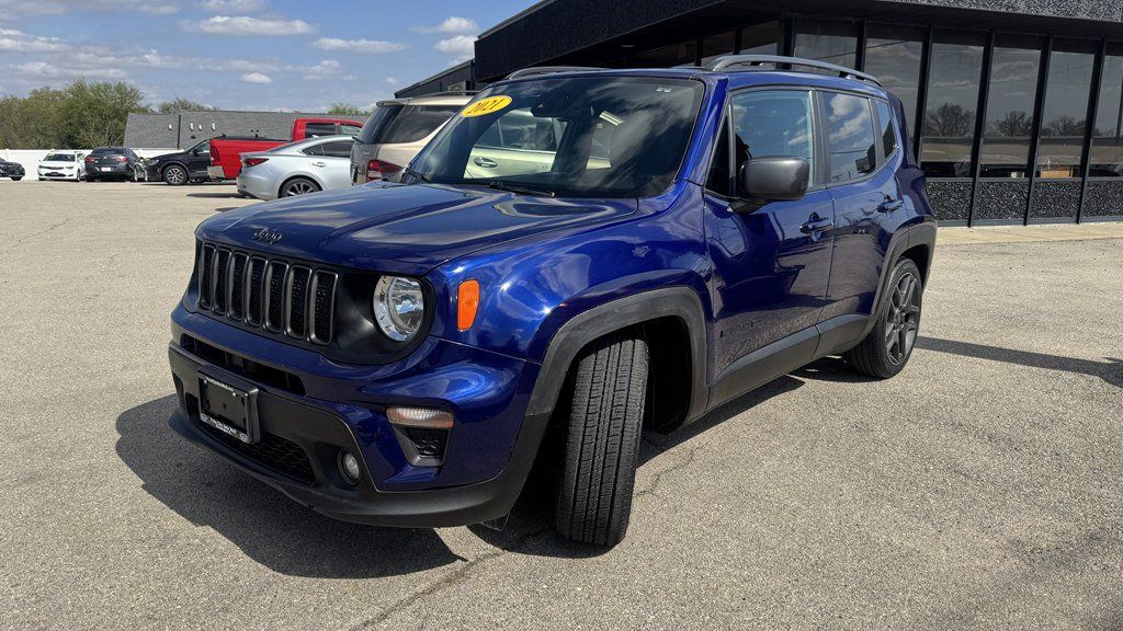 Used 2021 Jeep Renegade Latitude FWD image 4