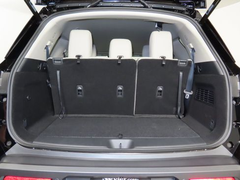 New 2026 Nissan Pathfinder SL image 38