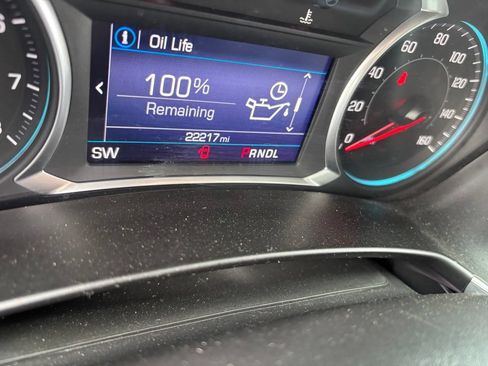 Used 2022 Chevrolet Equinox LT AWD/4WD image 5