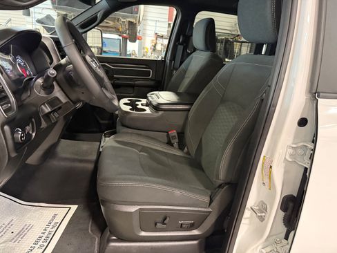 Certified 2025 RAM 2500 Big Horn AWD/4WD image 43