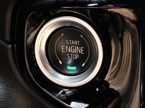 Used 2025 Chevrolet Silverado 1500 LT AWD/4WD image 23