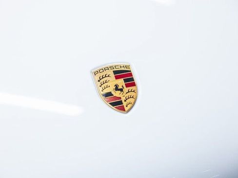 Certified 2025 Porsche Macan S image 20