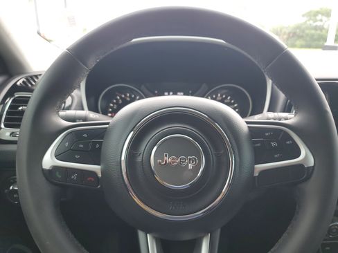 Used 2021 Jeep Compass Latitude FWD image 20