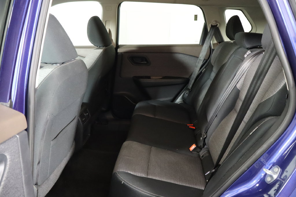 Used 2021 Nissan Rogue S AWD/4WD image 16