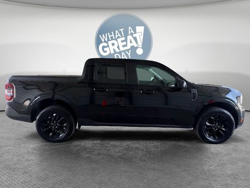 Used 2024 Ford Maverick Lariat w/ Black Appearance Package FWD image 2