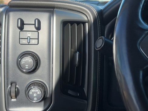 Used 2017 Chevrolet Silverado 1500 LTZ w/ Sport Package image 28