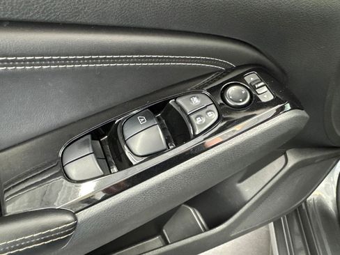 Used 2023 Nissan Altima 2.5 SV w/ SV Premium Package FWD image 35