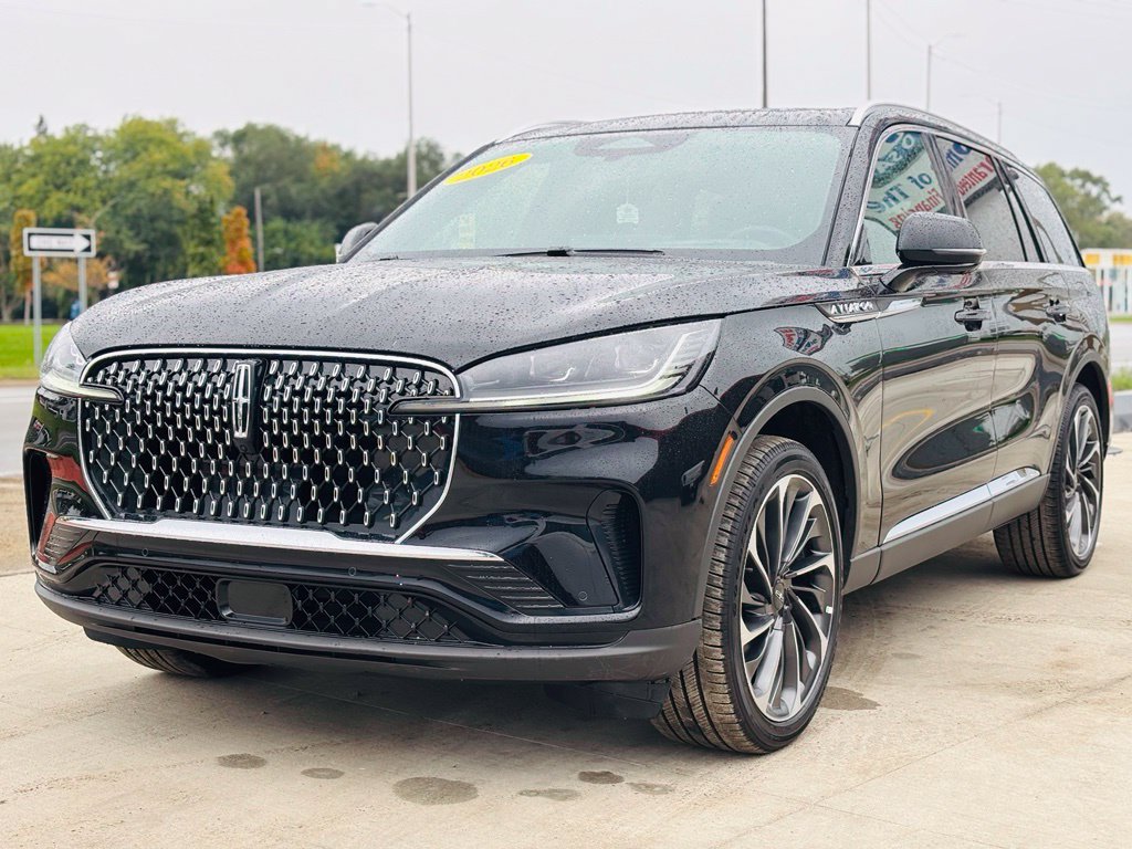Used 2026 Lincoln Aviator Reserve AWD/4WD image 17