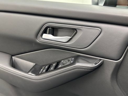 New 2026 Nissan Rogue SV w/ Cold Weather Package image 19