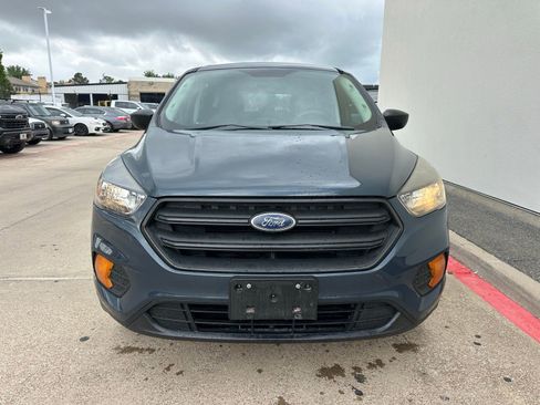 Used 2019 Ford Escape S image 2