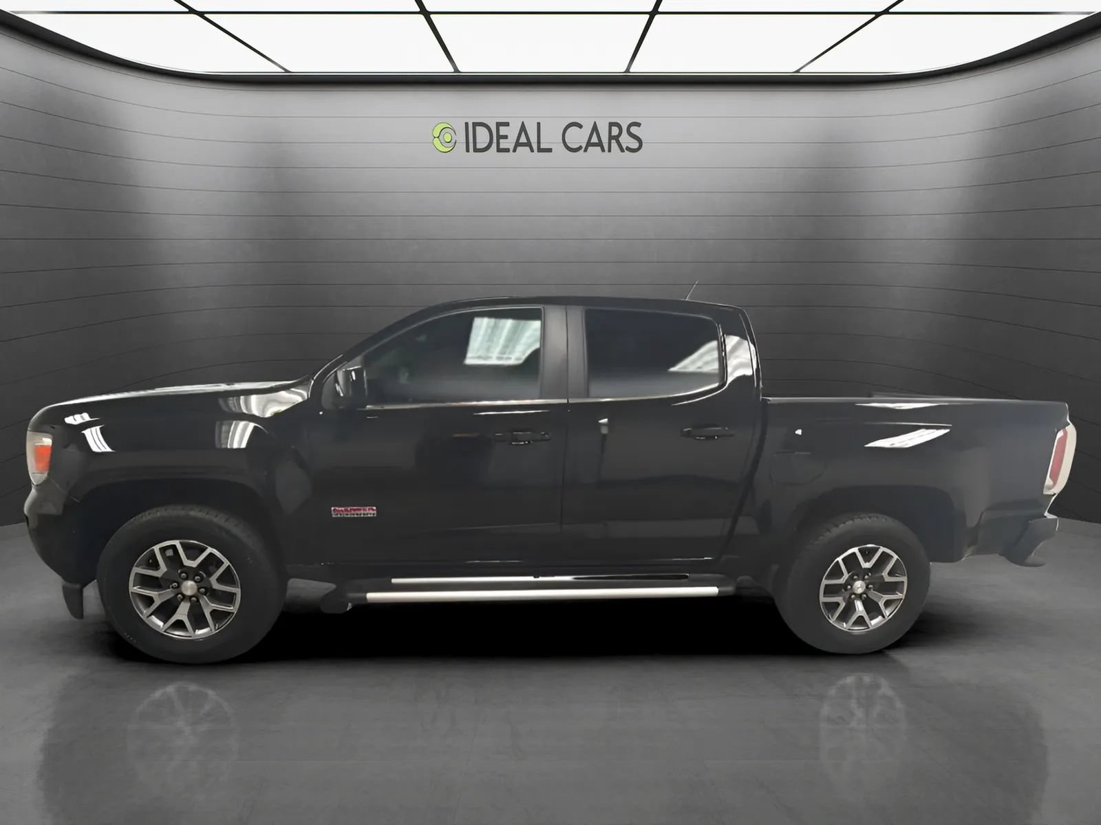 Used 2015 GMC Canyon SLE w/ All-Terrain Package AWD/4WD image 8