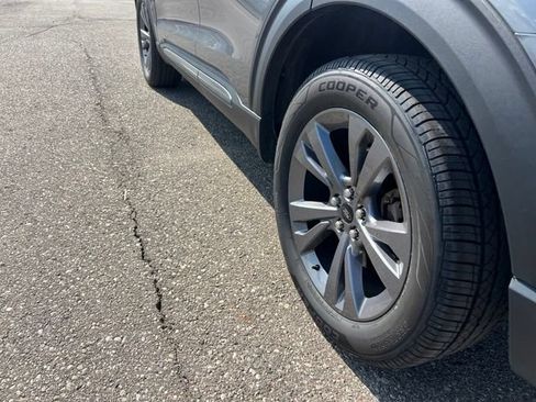 Certified 2023 Ford Explorer XLT w/ Equipment Group 202A AWD/4WD image 28
