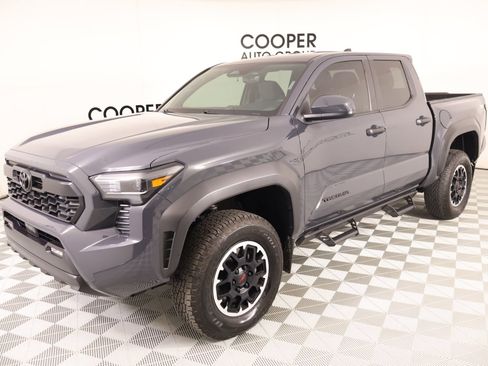 Used 2024 Toyota Tacoma TRD Off-Road AWD/4WD image 9