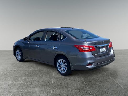 Used 2018 Nissan Sentra SV FWD image 3