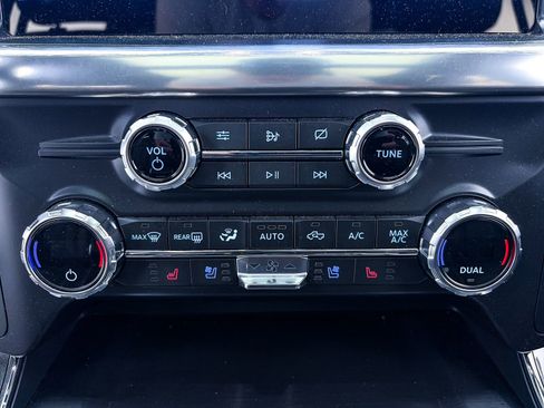 Used 2021 Ford F150 Lariat image 29