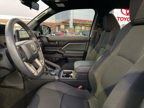 Used 2025 Toyota 4Runner SR5 image 10