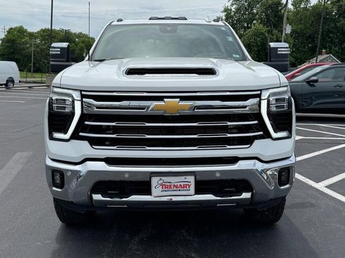 Used 2024 Chevrolet Silverado 3500 LTZ w/ LTZ Premium Package AWD/4WD image 9