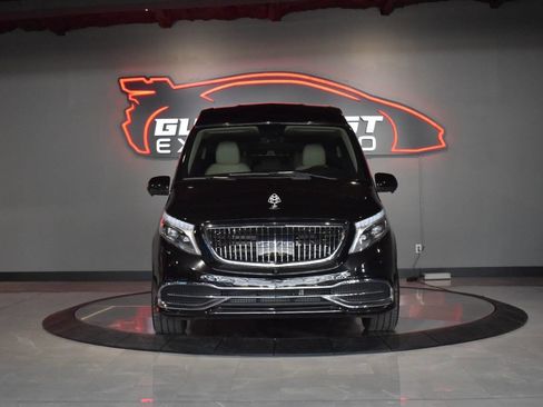 Used 2021 Mercedes-Benz Metris Passenger image 9