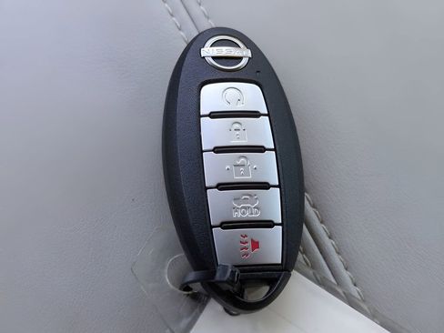 Used 2024 Nissan Altima 2.5 SV w/ SV Premium Package image 30