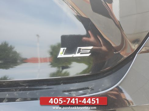 Used 2025 Toyota Camry LE FWD image 32