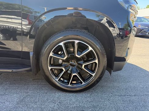 Used 2021 Chevrolet Tahoe RST w/ Luxury Package AWD/4WD image 31