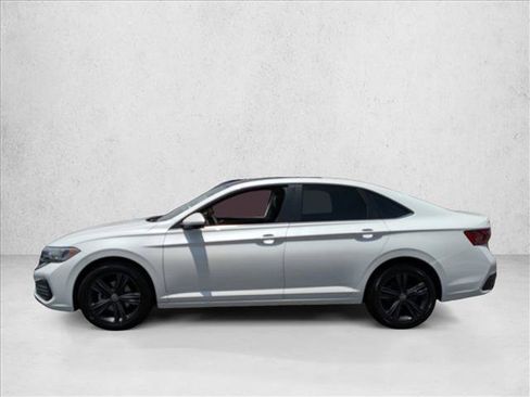 Used 2022 Volkswagen Jetta SE FWD image 10