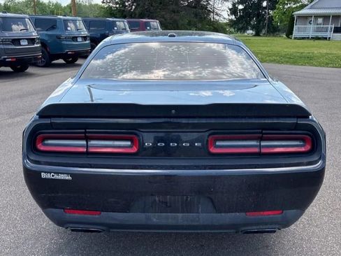 Used 2018 Dodge Challenger R/T w/ Blacktop Package RWD image 4
