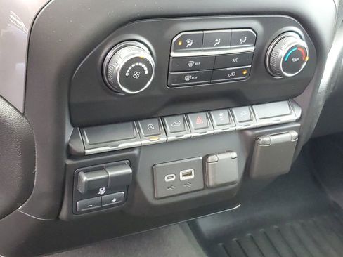 Used 2021 Chevrolet Silverado 1500 Custom image 16