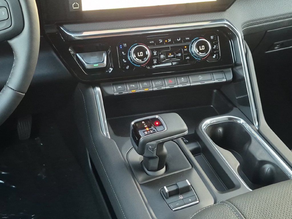 New 2026 GMC Sierra 1500 Denali AWD/4WD image 28