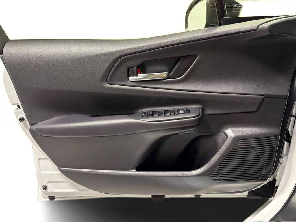 Used 2023 Toyota Prius Prime FWD image 18