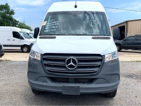 Used 2021 Mercedes-Benz Sprinter 2500 image 22