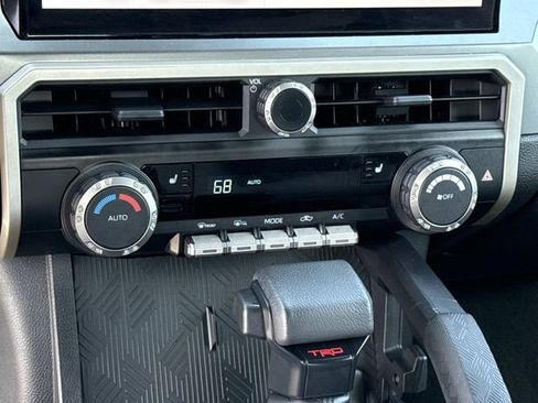 Used 2024 Toyota Tacoma TRD Off-Road AWD/4WD image 21