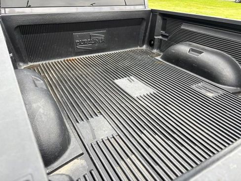 Used 2021 RAM 1500 Classic SLT AWD/4WD image 31